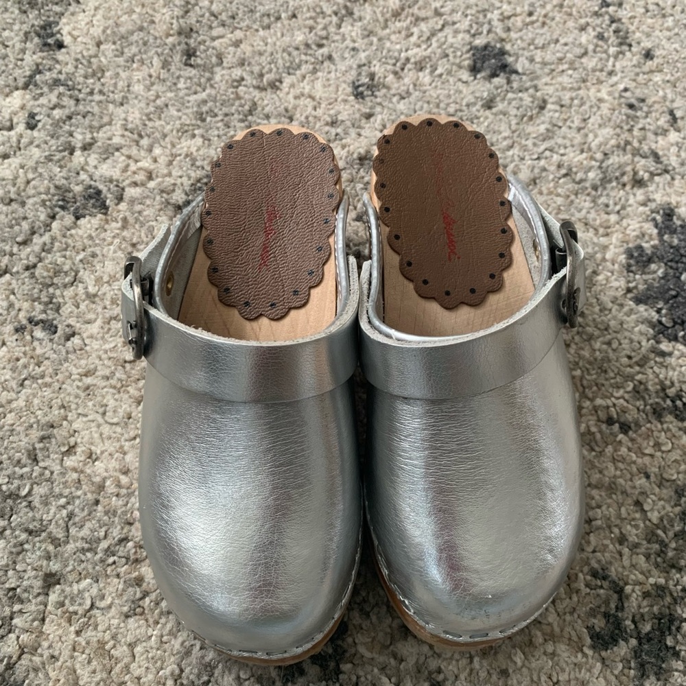 Hanna Andersson Toddler Classic Clogs